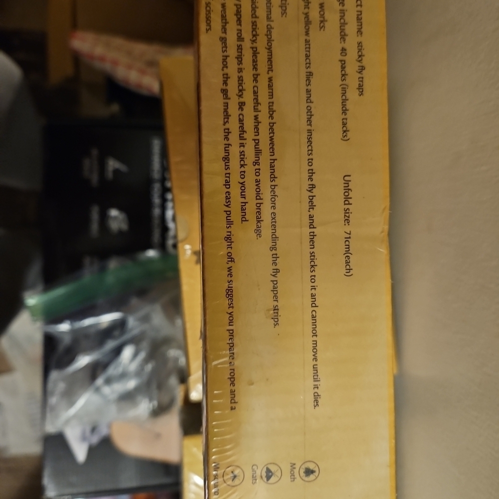 Sticky Fly Traps - 40 Count - Picture 3 of 4
